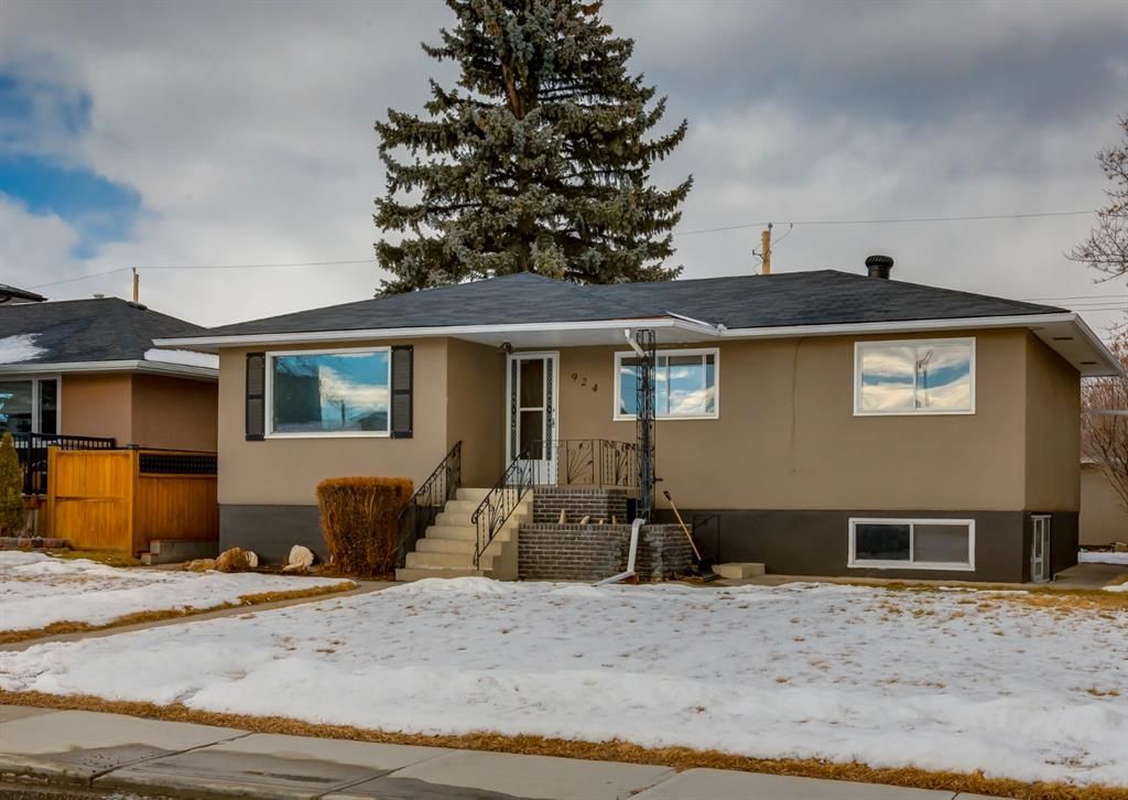 I have sold a property at 924 15 AVENUE NE in Calgary
